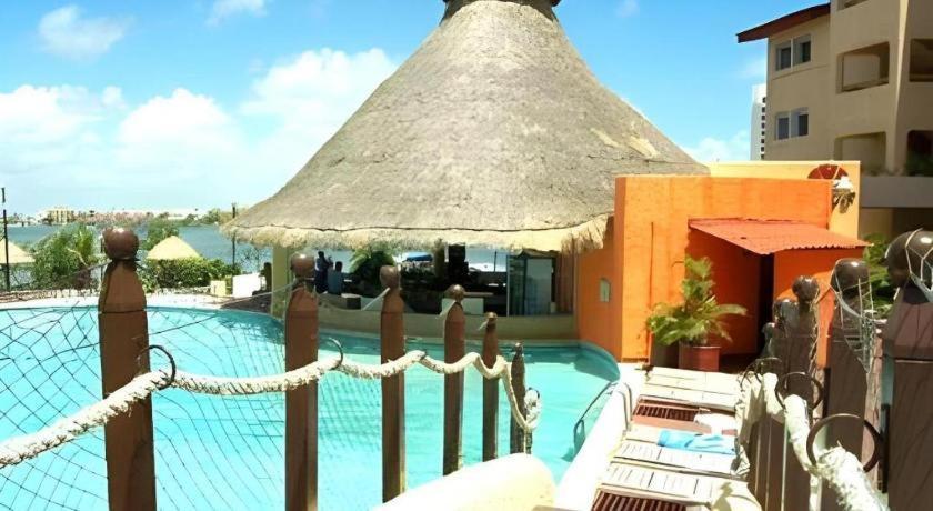 Selina Cancun Laguna Zona Hotelera 外观 照片